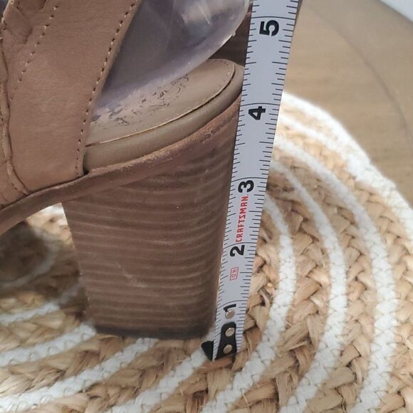 Vince Camuto Women's Leather French Taupe Kicetta Boot, sz 7.5 - Picture 5 of 12